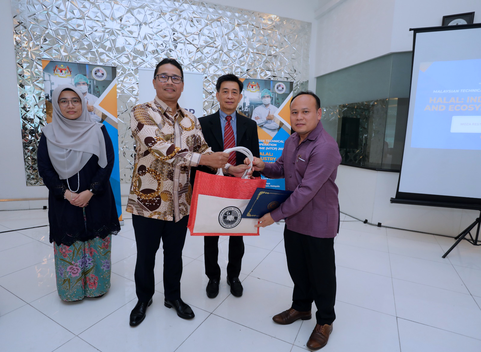 HDC Shares Malaysia’s Halal Industry Expertise and Know-How with Neighboring ASEAN Countries